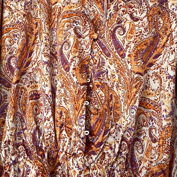 Pink Lily Paisley Romper NWOT - Picture 2 of 2